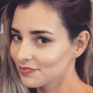 Meet your Posher, Camila